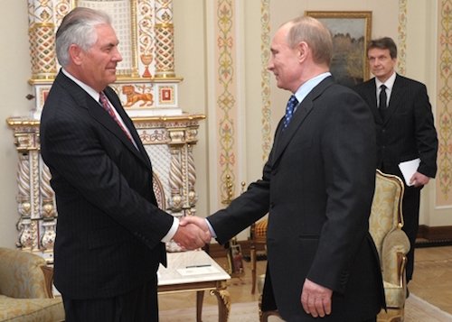 Exxon's Rex Tillerson and Russian President Vladimir Putin (Wikimedia Commons)